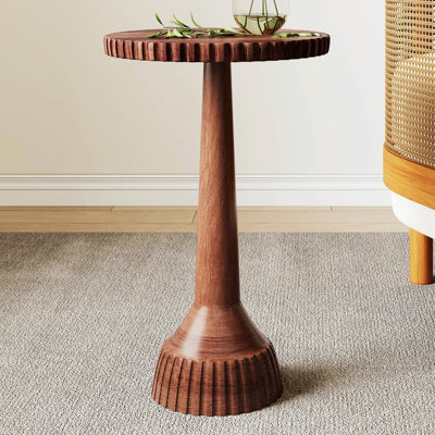 Charmante table de bout circulaire en bois de manguier pour des espaces élégants, rehaussant le décor