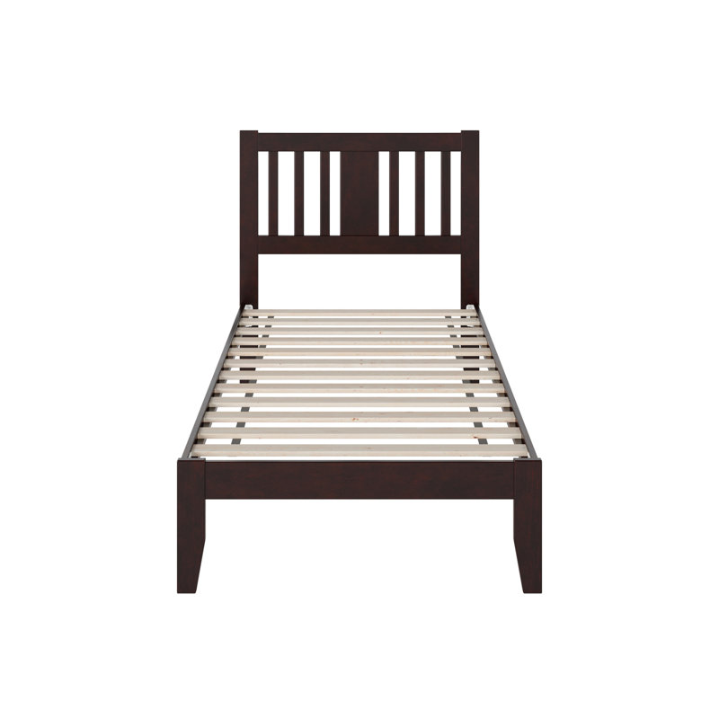 Lit plateforme en bois massif Zosia, Simple, Espresso