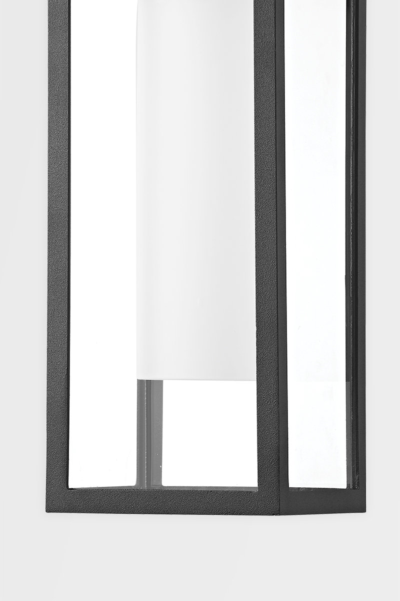1-Light Outdoor Wall Lantern, 19.75" H x 6" W x 10" D