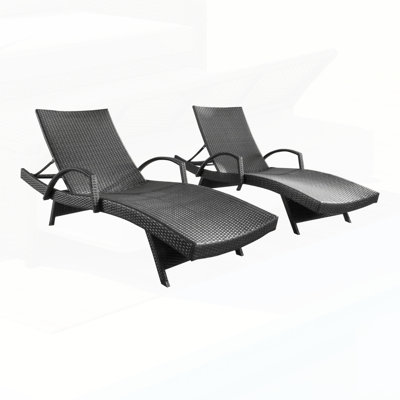PE Wicker Chaise Lounge With Arm, Weather-Resistant And Ergonomically Designed For Ultimate Comfort And Relaxation