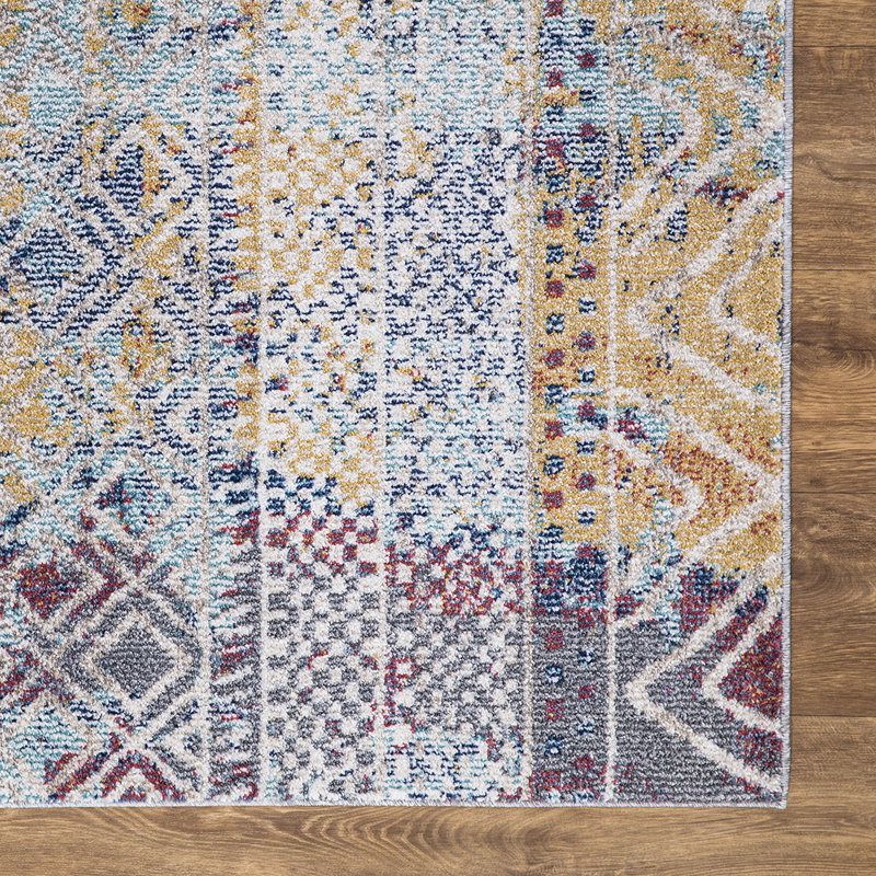 Adriahna Geometric Indoor Rug, Rectangle 5'3" x 7'3"