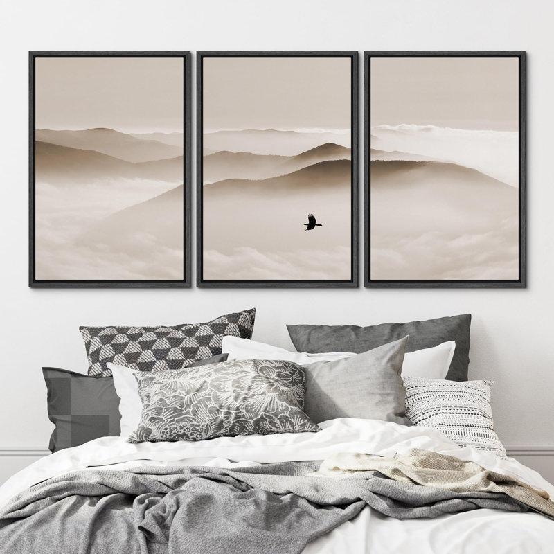 «Misty Mountain Silhouette Solitude Peaks Tons subtils et scènes tranquilles, art moderne et chic» 3 pièces, Noir
