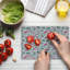 Planche à découper féminine en verre East Urban Home