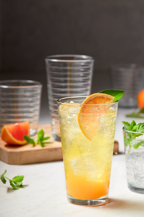 Unique 16-piece Hoops Drinkware Set