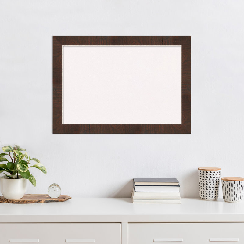 Petit babillard encadré Wildwood, 19 po x 27 po
