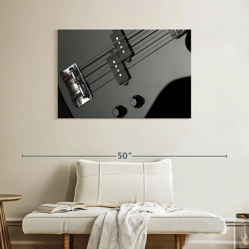 Guitare basse, H 26 po x l 39 po