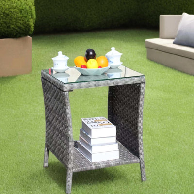 Table basse d'extérieur grise avec verre trempé stable, 18,96 po x 18,96 po x 21 po, avec surface en verre à assembler