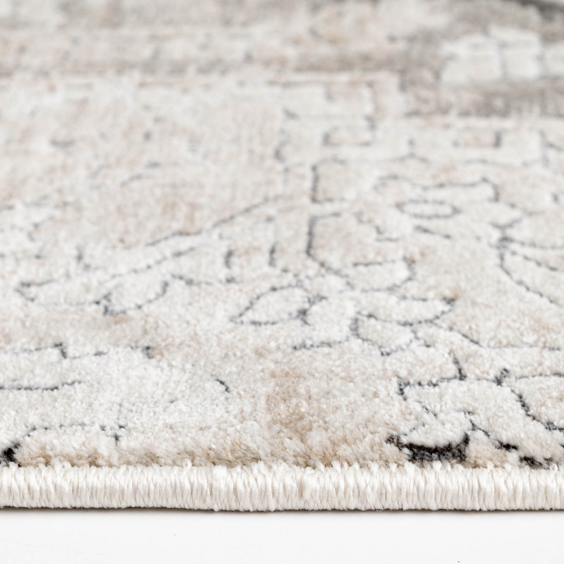 Tapis intérieur / extérieur en polypropylène crème / multicolore Bungalow Rose Quinonez Taylin