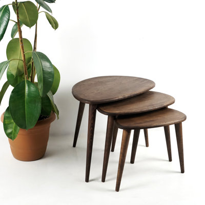 Solid Oak Nesting Table Set – 3-Piece Elegant Wooden Coffee Tables