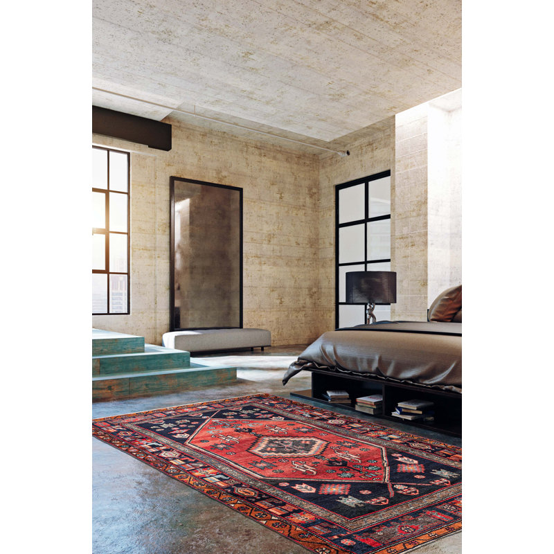 Tapis bleu marine Anadol 4 pi 8 po x 8 pi 10 po