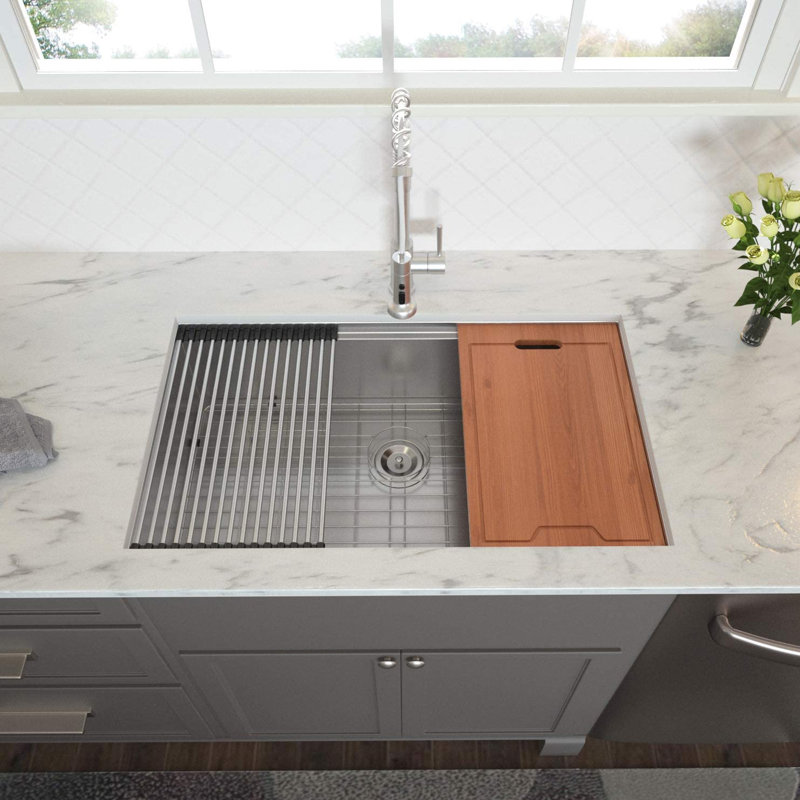 33'' L Single Bowl Stainless Steel Kitchen Sink