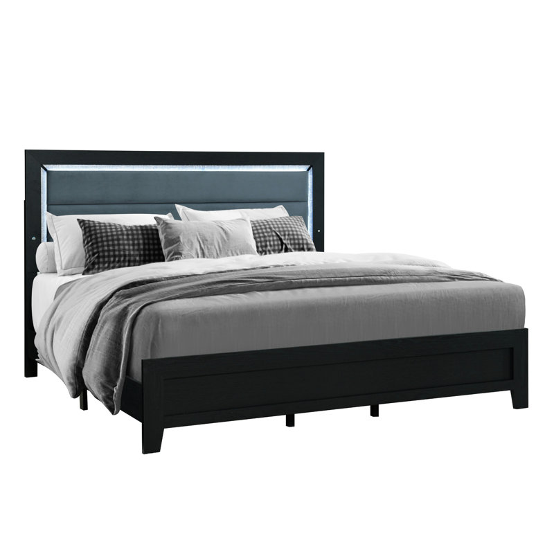 Lit noir avec accents à DEL, tête de lit tapissier, bois massif et lumières transitionnelles pour la décoration de la chambre à coucher,