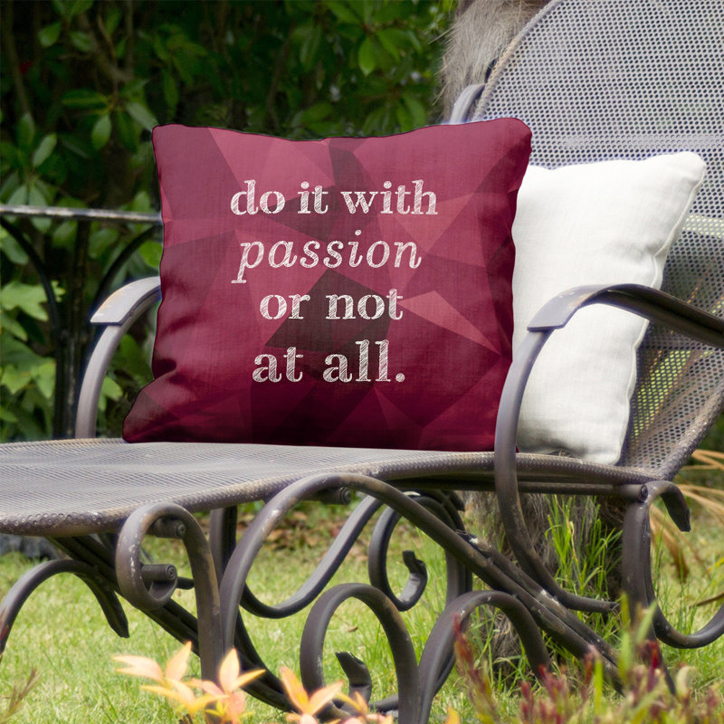 Coussin intérieur/extérieur d’inspiration passion, 18 po x 18 po, Spinelle