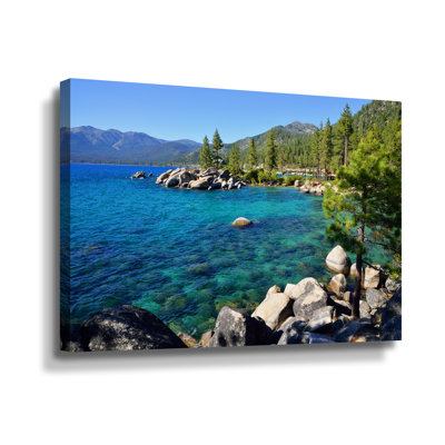 «Lake Tahoe Serenity» par Kathy Yates - reproduction de photo sur toile
