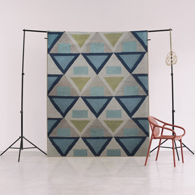 Tapis décoratif moderne à motif géométrique triangulaire bleu-beige