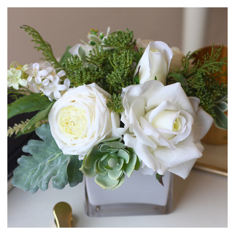 Arrangement floral roses