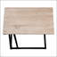 Élégante table d'appoint en forme de C pour le salon et la chambre à coucher, pour des collations et une utilisation latérale avec un design moderne.-735394574