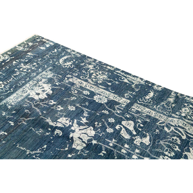 Wool Oriental Area Rug in Blue