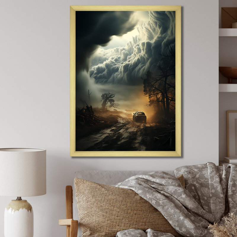 Tempête mystique cyclone Kishana I - impression, Encadrement doré, H 40 po x l 30 po x P 1,5 po
