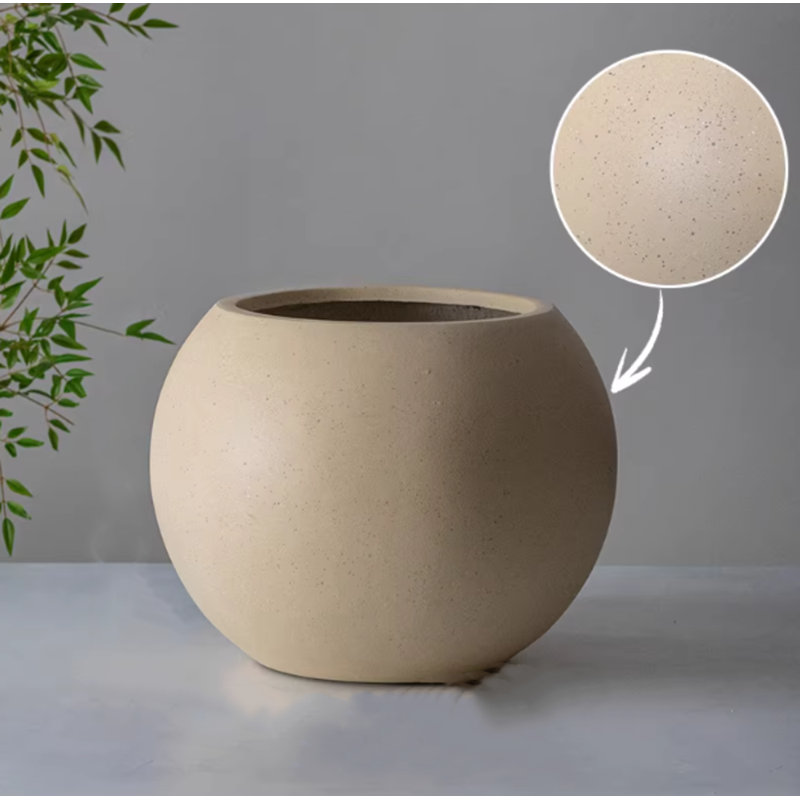 Pot rond en argile magnésienne, H 12,5 po x l 16,1 po x P 16,1 po, Beige