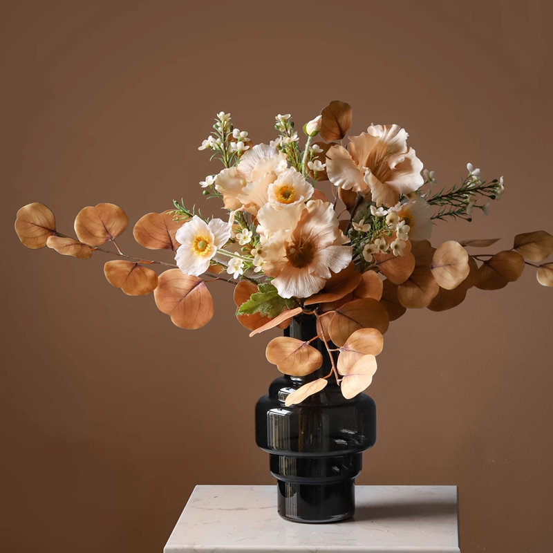 Ornement en forme de bouquet simulé