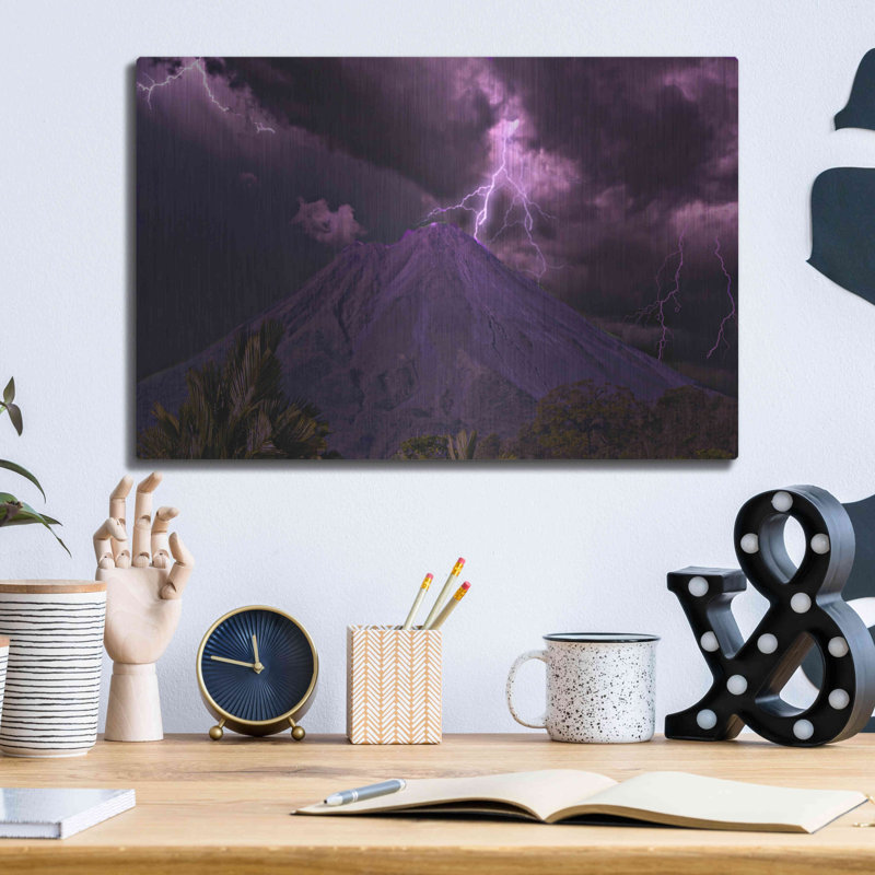 Ebern Designs «Lilac Volcano» par Inconnu, art mural en métal, H 12 po x l 16 po