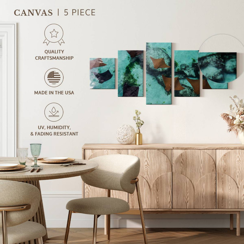 Underwater Sting Ray Family, 36" H x 80" W
