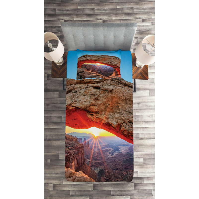 Rustic Polyester Coverlet, Twin Bedspread + 1 Sham