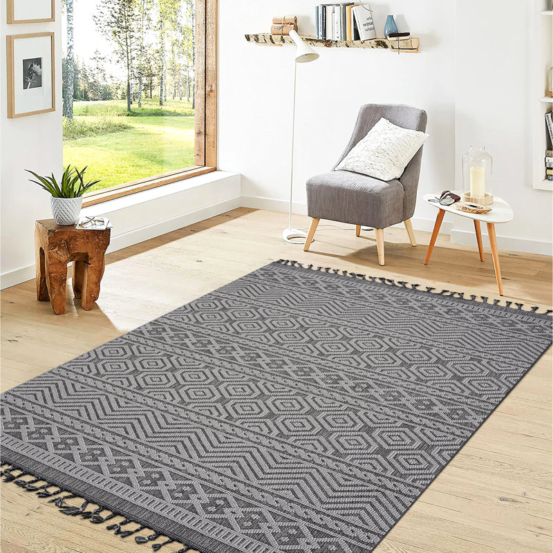 5X7 Grey/White Geometric Area Rug For Living Room, , Stain , Non-Shedding, & Pet-, Easy Maintenance, , Medium Pile, Cotton Backing, Latex- Grey And White Indoor/Outdoor Rug, Stylish To Clean,