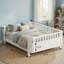 Lit plateforme double pleine grandeur avec finition blanc immaculé, parfaitement conçu pour les chambres d'enfants et convenant-613573151-615173694