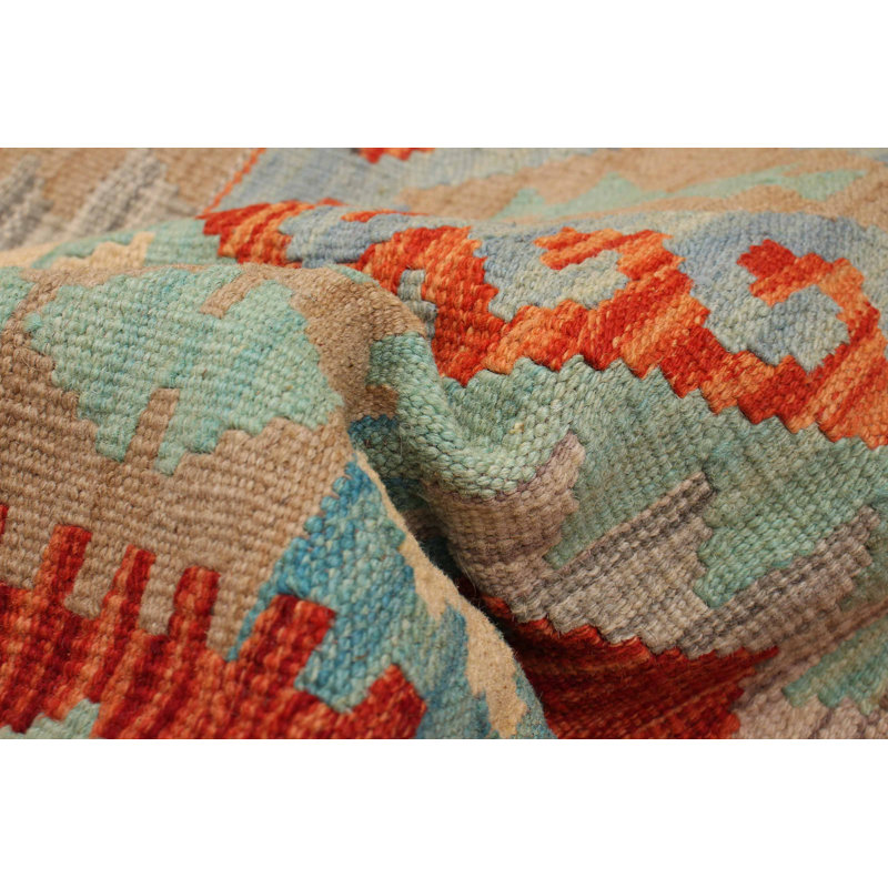 Tapis unique bleu clair / rouge 4 pi x 5 pi 11 po Gismondo