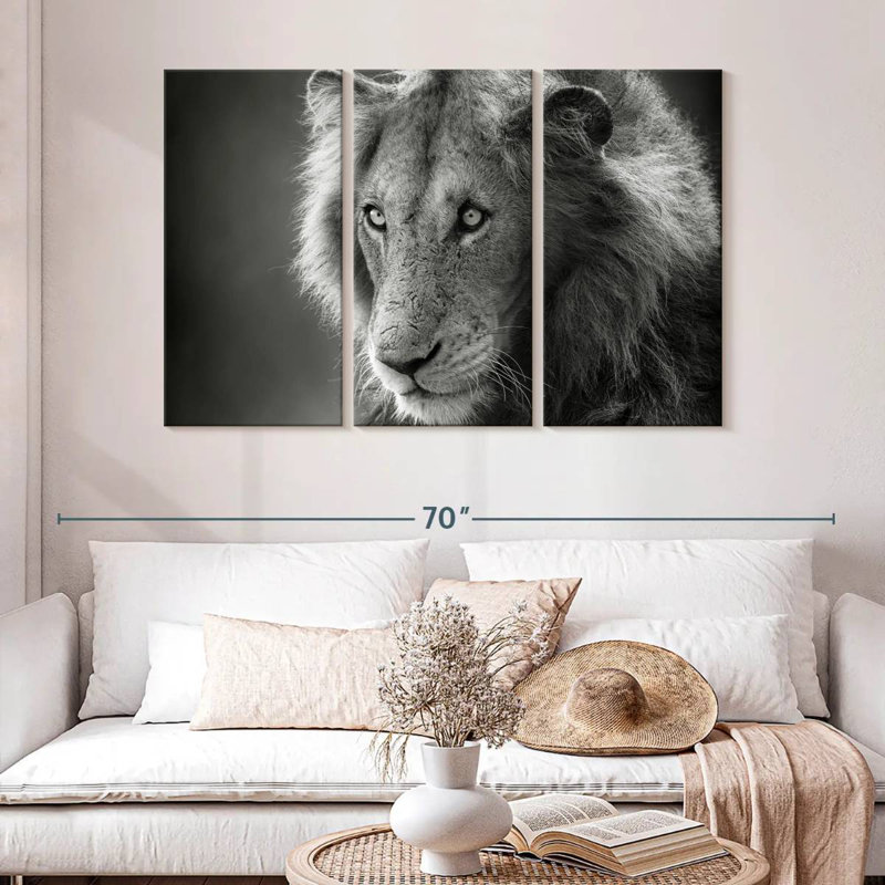 Brampt Monochromatic Wild Lion, 32" H x 50" W