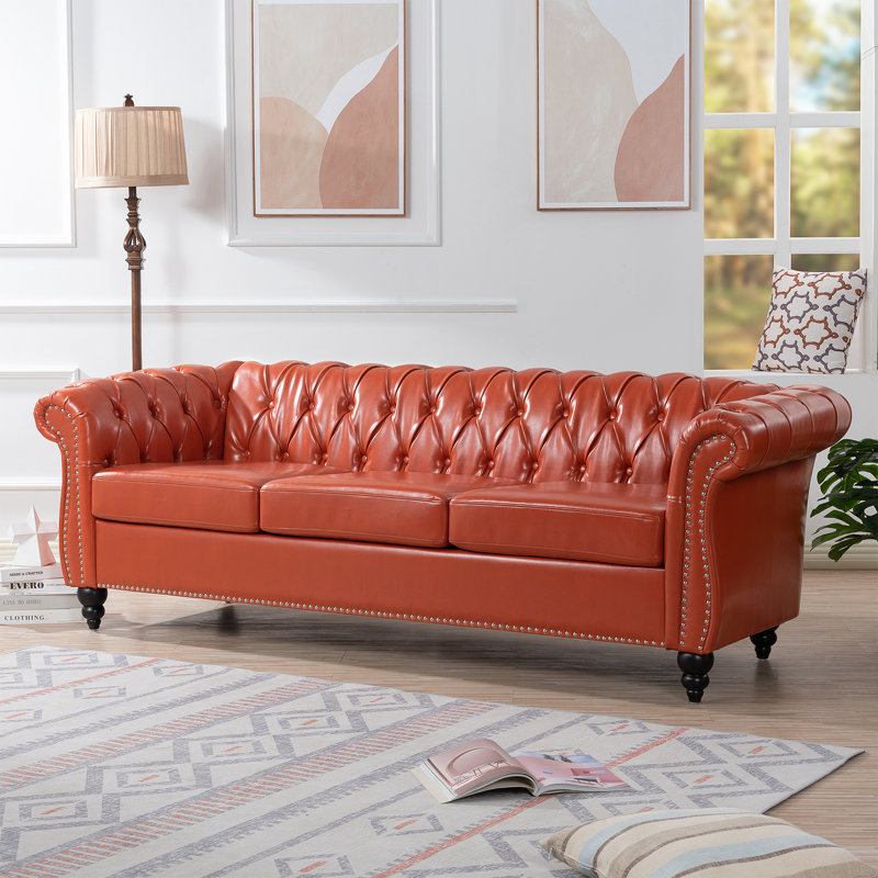 Canapé Chesterfield à accoudoirs roulés 3 places 84,65 po