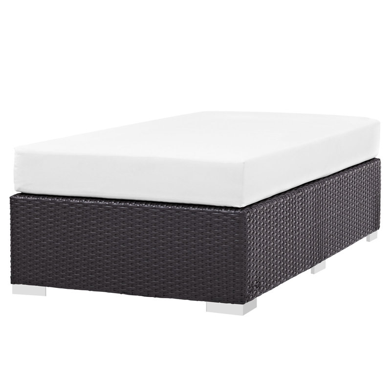 Repose-pieds d'extérieur rectangulaire avec coussin Convene, Blanc