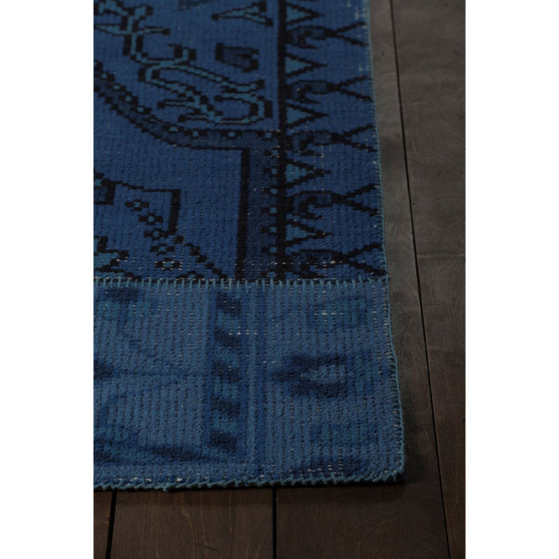 Fusion Wool Southwestern Area Rug in Blue, Rectangle 7'9" x 10'6"