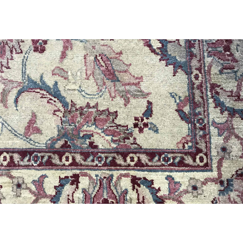Hand-Knotted High-Quality Beige Area Rug