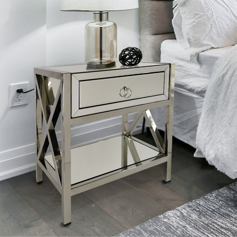 Theisen Accent Chest