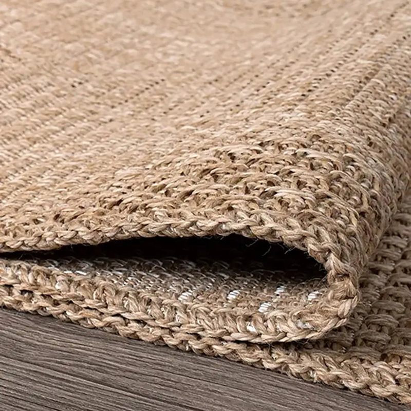 Tapis brun en polypropylène antidérapant Strake résistant aux taches et facile à nettoyer, 5 pi x 7,5 pi