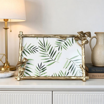 Metal Picture Frame, Metal Photo Frame with Gold Trim and Elegant Accents, Tabletop Display for Gifts