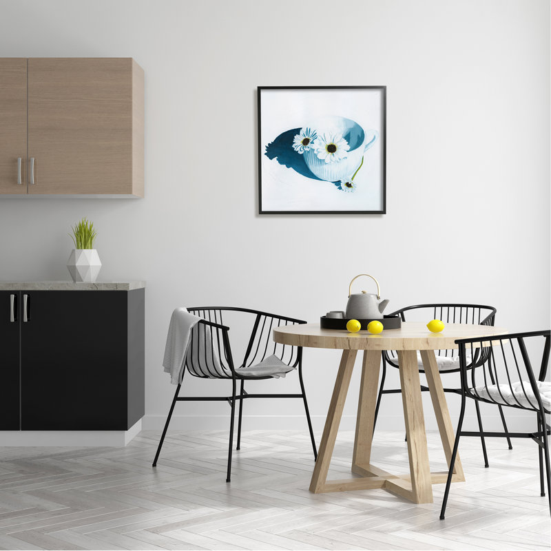«Daisies In Teacup», peinture encadrée sur bois, Giclée encadrée noir minuit, H 24 po x l 24 po x P 1,5 po