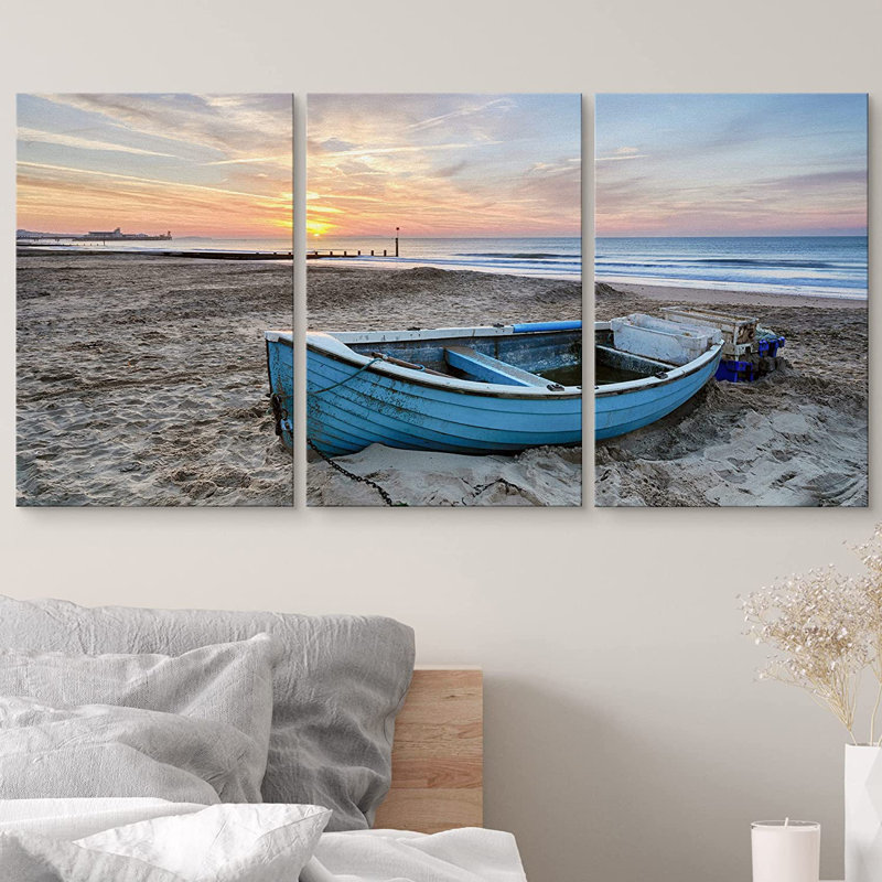 Coastal Beach, bateau de pêche au lever du soleil sur la plage de Bournemouth avec jetée au loin - ensemble de 3 impressions