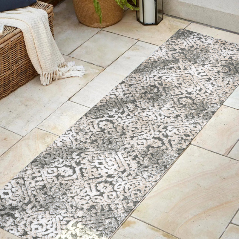 Angilina High-Low Shabby Damask Cream/Beige/Dark Gray Indoor/Outdoor Rug, Runner 2' x 8'