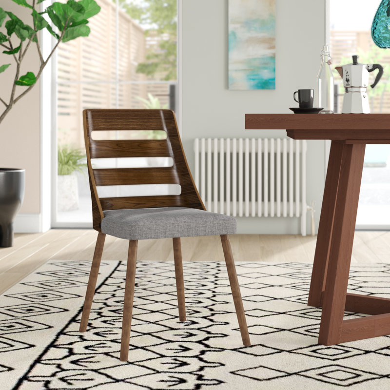 Chaise d'appoint à dossier en échelle Huitt, Gris