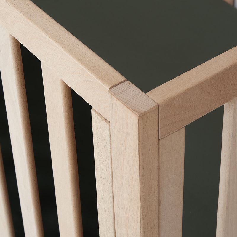 Lit de bébé convertible Sorelle Essex Euro 4-en-1, Bois naturel