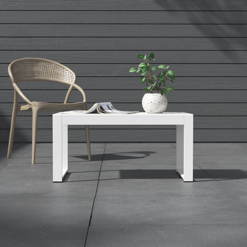 Table basse d'extérieur en aluminium avec plateau en polyrésine et assemblage facile, blanc, Aynura, Blanc