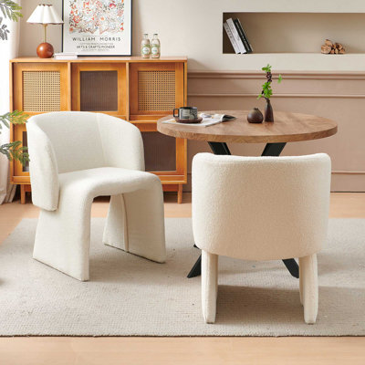 Alana 37-Inch Round Table With Armchairs
