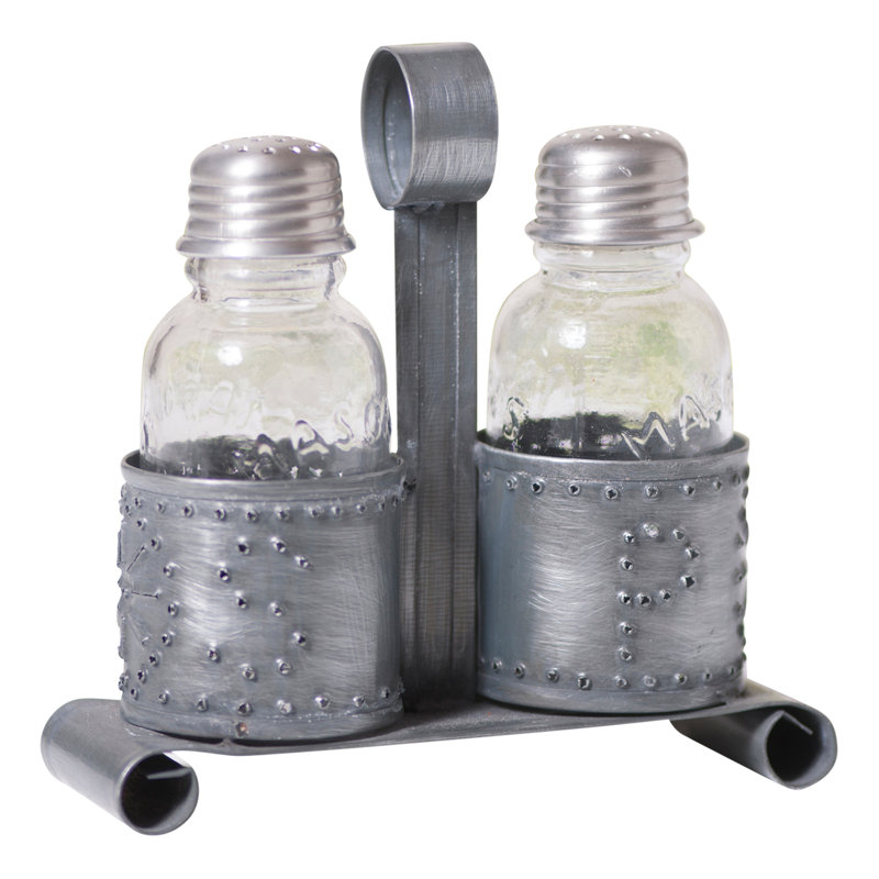Irvin's Tinware Salt and Pepper Shaker Set