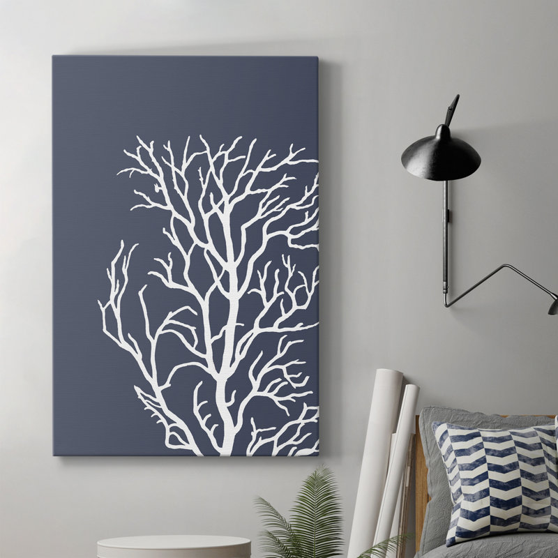 «Corals White On Indigo Blue C», impression sur toile tendue, H 60 po x l 40 po x P 1 po