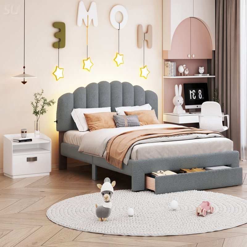 Lit plateforme tapissier Teddy, Gris