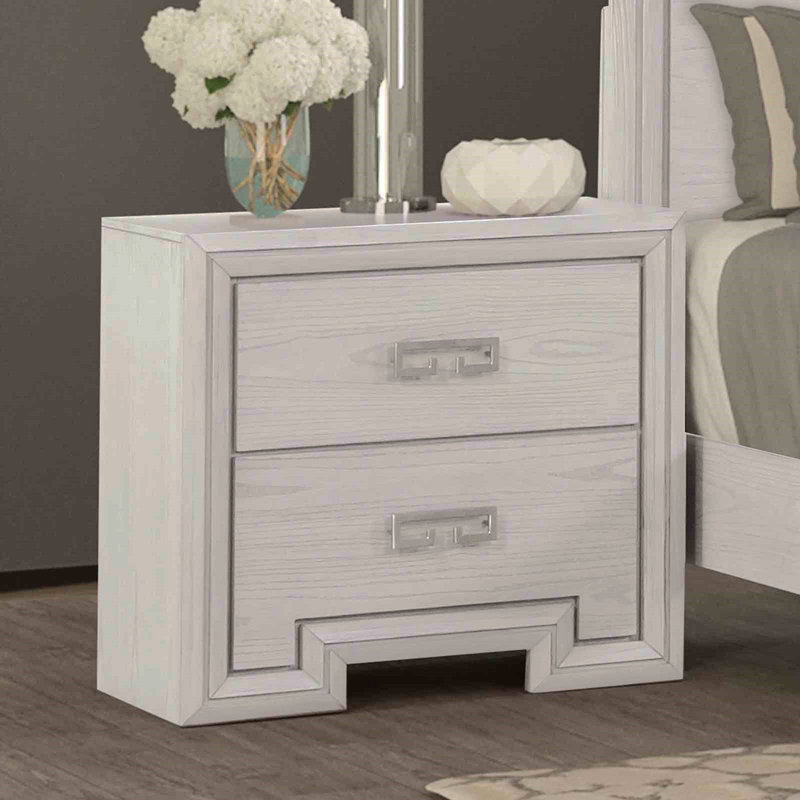 Table de chevet style transitionnel 1Pc avec port USB et poignées en métal avec tiroirs à queue d'aronde française et anglaise à finition blanche rustique